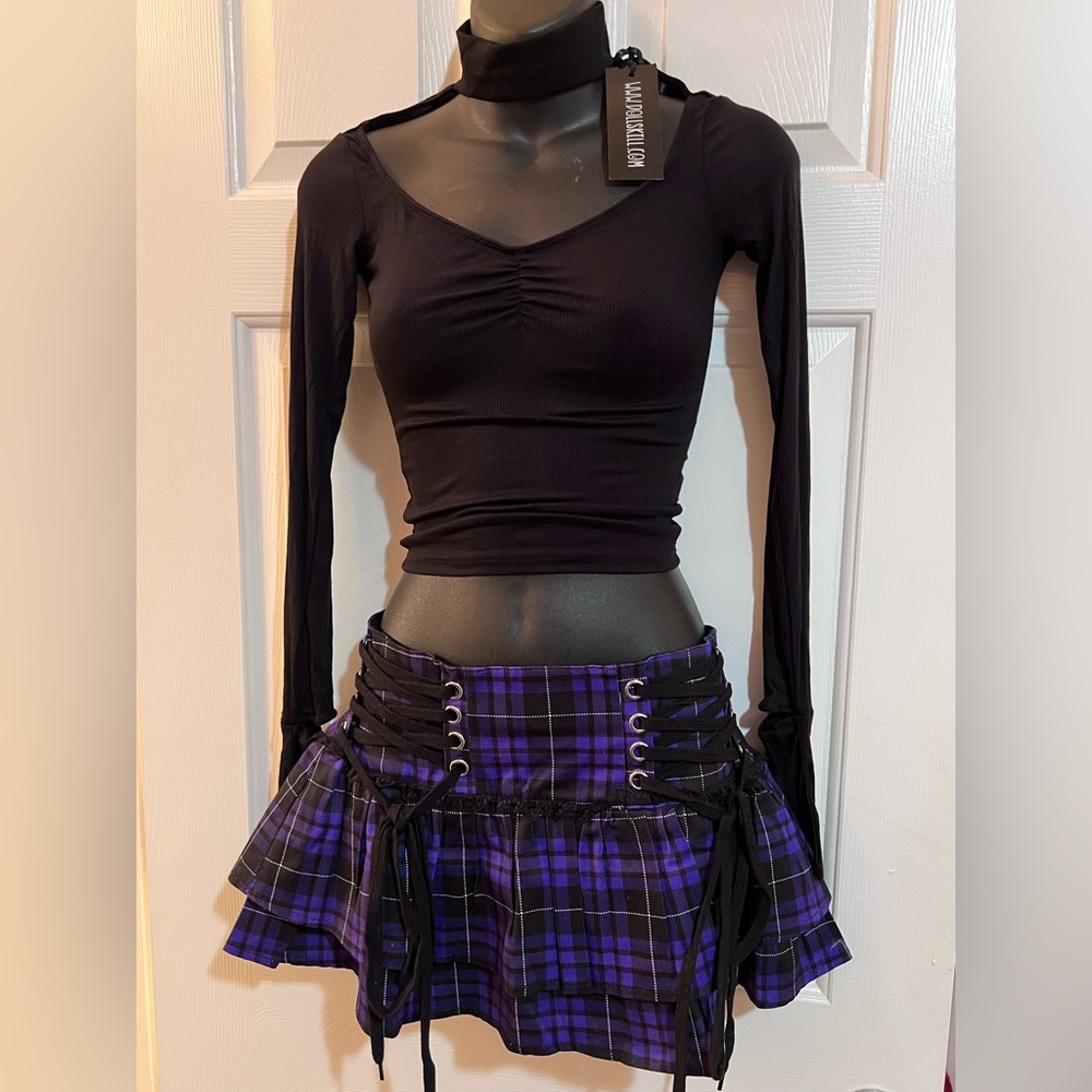 Dolls Kill S black and purple plaid skirt